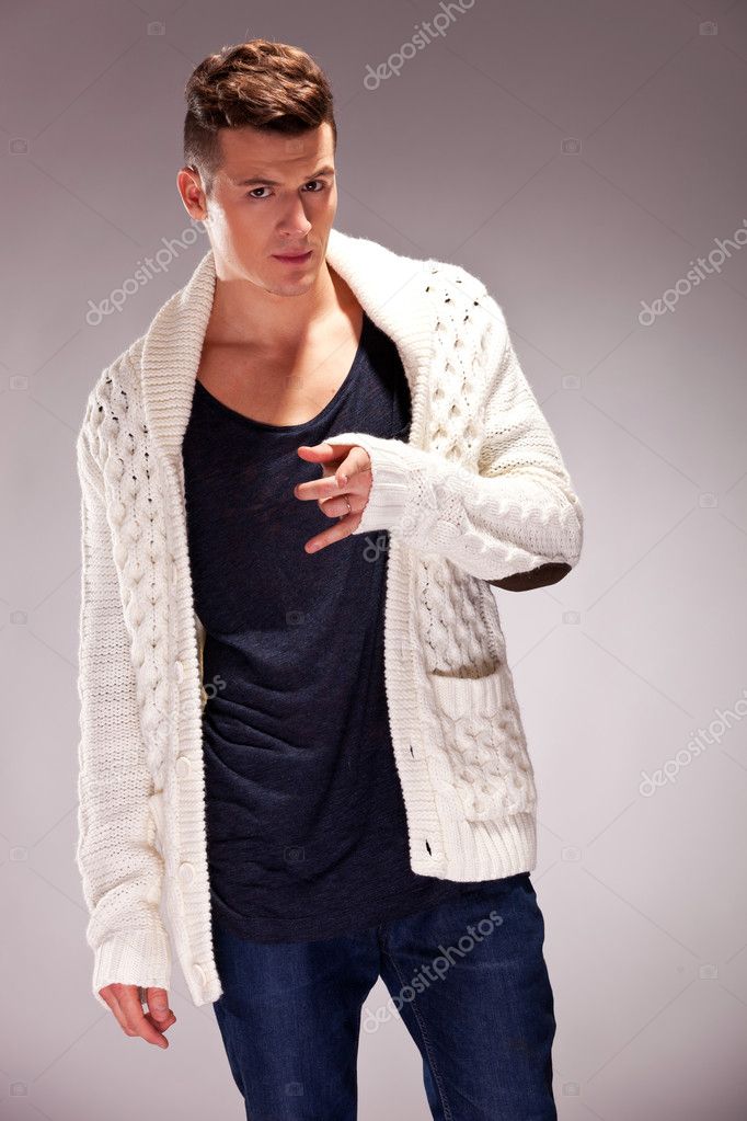 ModeloHombre_2_8cddfa
