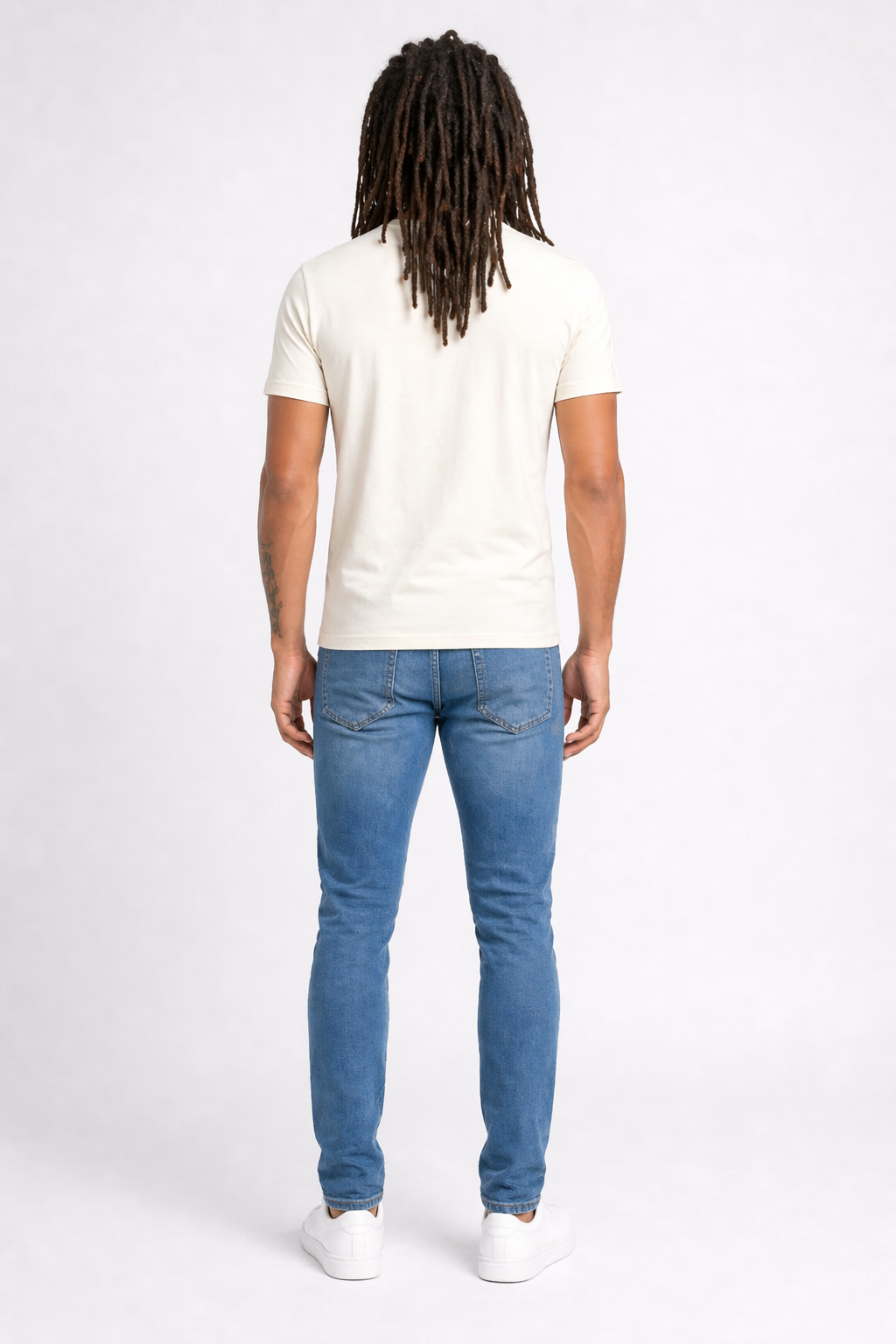 ModeloHombre_rasta_espalda_db2eba